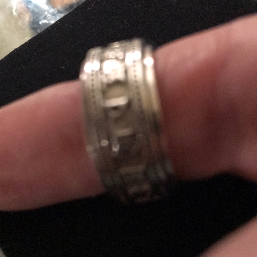 Tibetan spin ring